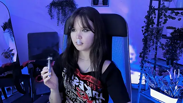 Elainebeness: онлайн-секс-чат