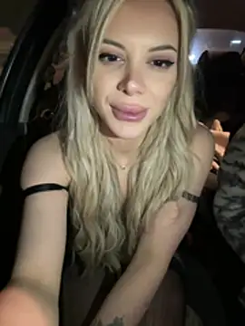 AlyssaFoxx_'s Webcam Show