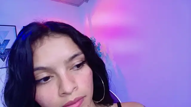 Maddie_T18 Chat XXX live