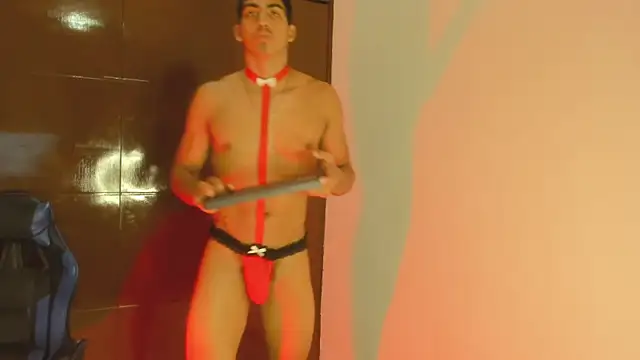 Milo_LatinBoyn Webbikameraesitys