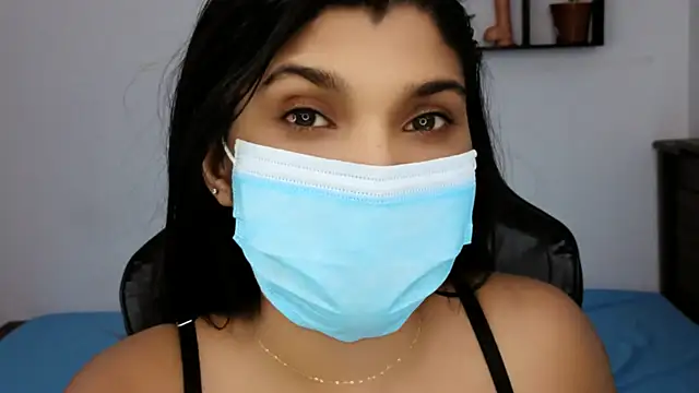 Pokazy przed kamerką – Baby_asha