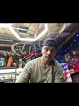 Chat XXX en directo de twistafatpipe