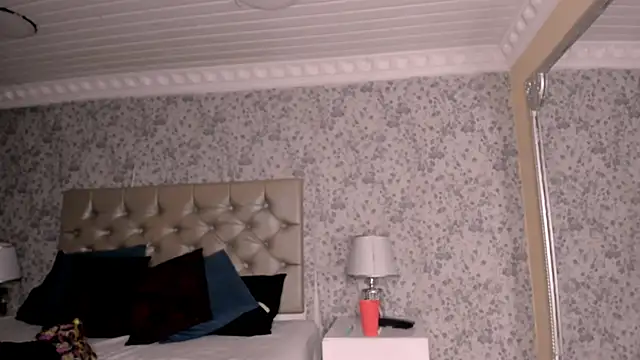 NoaahTylor Chat XXX in diretta