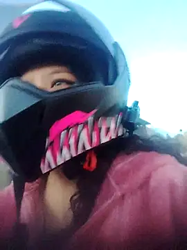 You-sexy-starr élő XXX-chatje