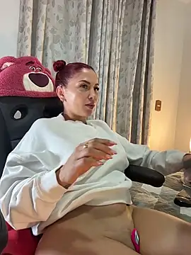 Chatroom XXX en direct de zafiro_mo0n