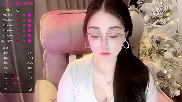 Monica-666888- Show Webcam