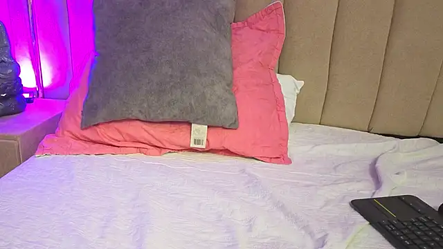 Esmeralda_Candy – Live XXX-chat