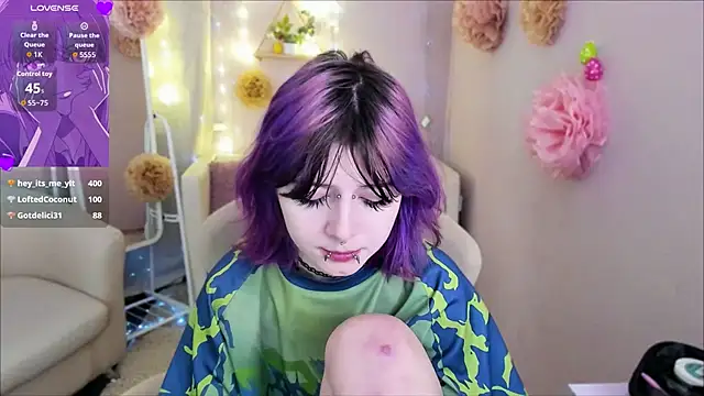 Ashley_Veil Adlı Modelin Web Kamerası Şovu