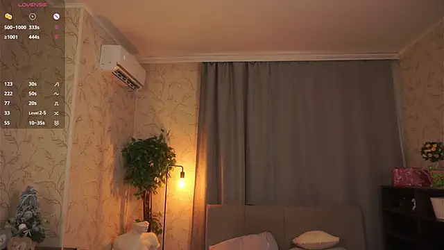 SusanneOsche webcam show