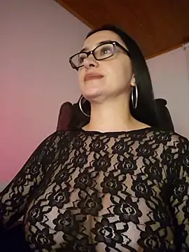 preetypeach Chat XXX live