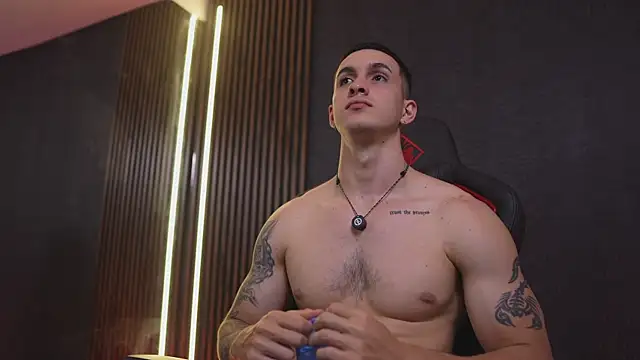 JacksonOlsenn webcam show