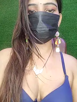 CUTI-NAINA live XXX chat