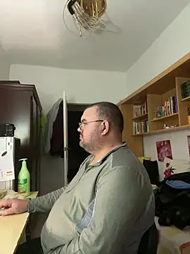 Deltaalex 即時 XXX 聊天