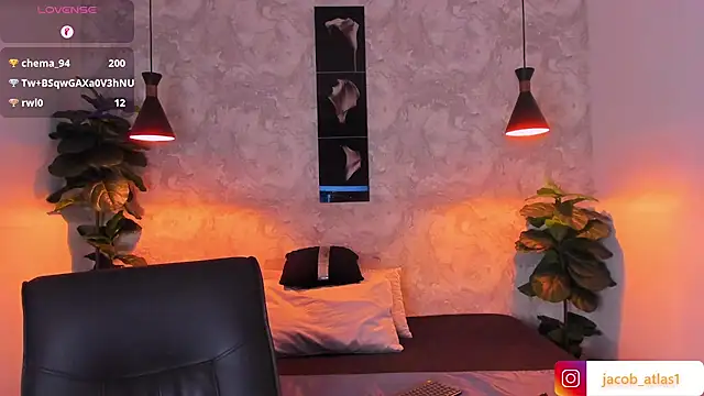 Show modela ian_jacob na web-kameri