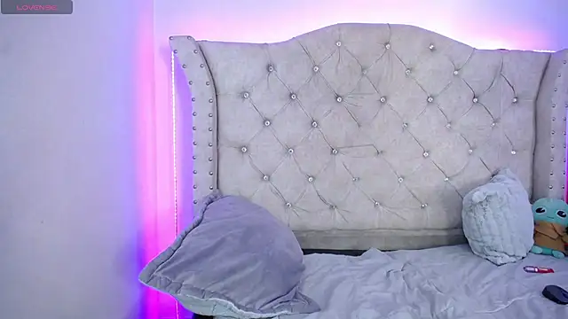 Elizabeth_Evans1's Live XXX Chat