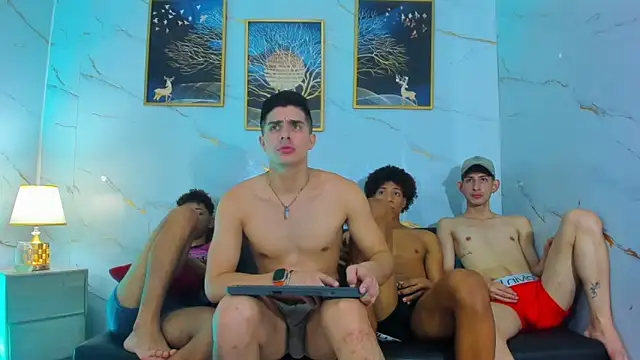 Pokazy przed kamerką – Spicy_guys