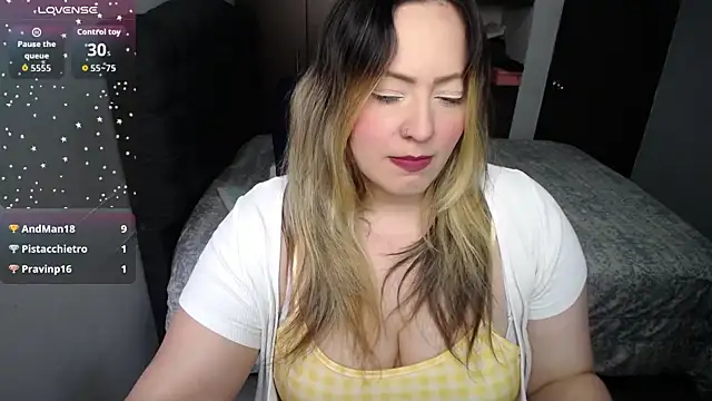 Valentina_St 即時 XXX 聊天