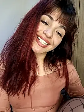 Winona-miu 即時 XXX 聊天