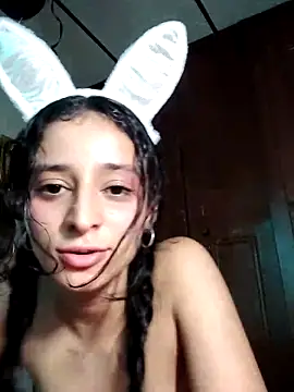 Juliet_10 Adlı Modelin Canlı XXX Sohbeti