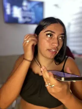 GeorgiaPink_ Adlı Modelin Canlı XXX Sohbeti