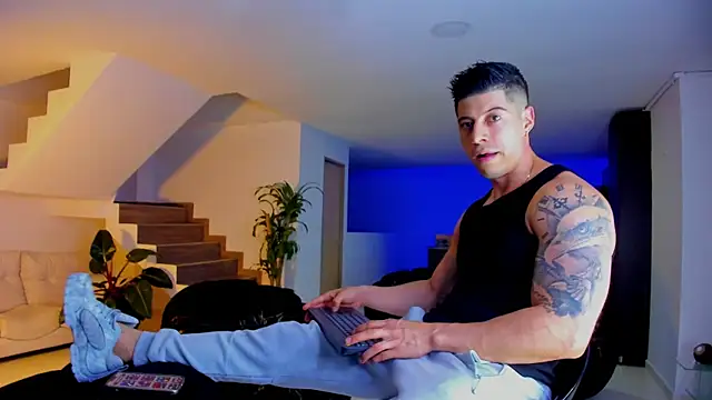 Lukas_Green 现场XXX聊天