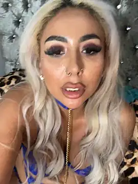 Chat XXX ao vivo de zara_bellexx