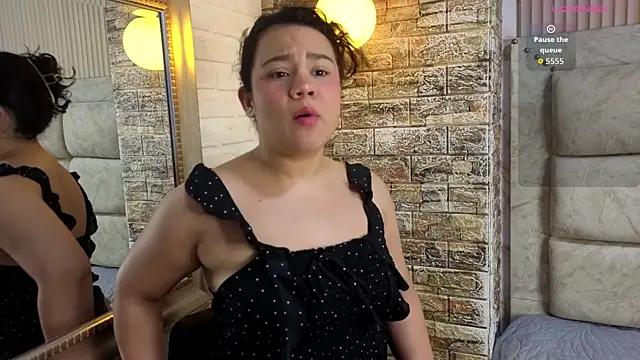 ValeryMorales' Live XXX Chat