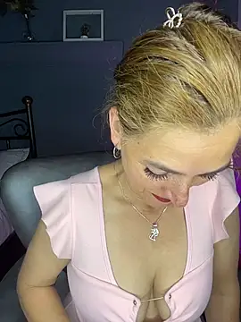 JennaMilf_ Chat XXX live