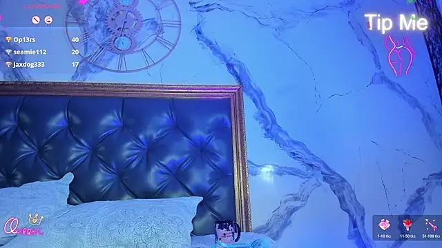 DalayMooreのライブXXXチャット