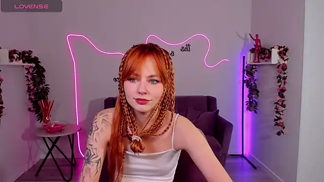 MiaSensitive Live XXX-Chat