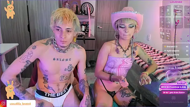 badeyes_crazygoat: διαδικτυακό σόου στην κάμερα