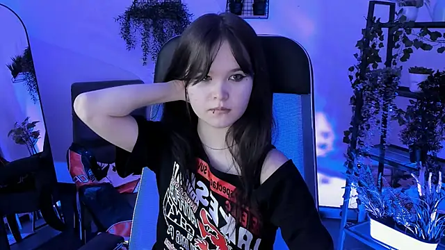 Elainebeness Chat XXX in diretta