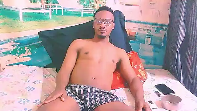 EbonyTiger69 webcam show