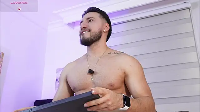 Thiago_Hill Live XXX-Chat