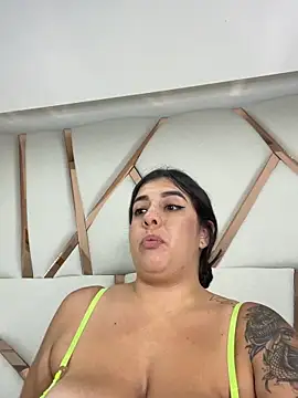 Madisson-Rivas live XXX chat