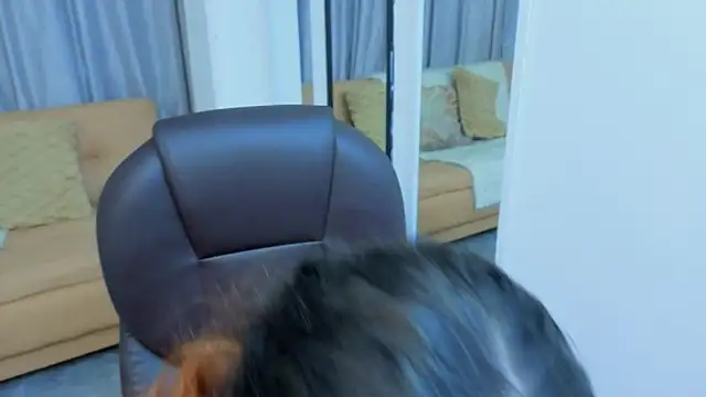 دردشة Niaa_Stark الجنسية المباشرة