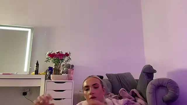 Naughtyblondex Chat XXX in diretta