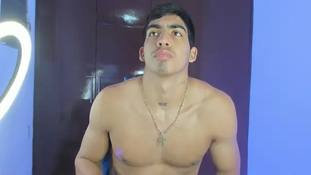 Chat XXX en directo de Milo_LatinBoy