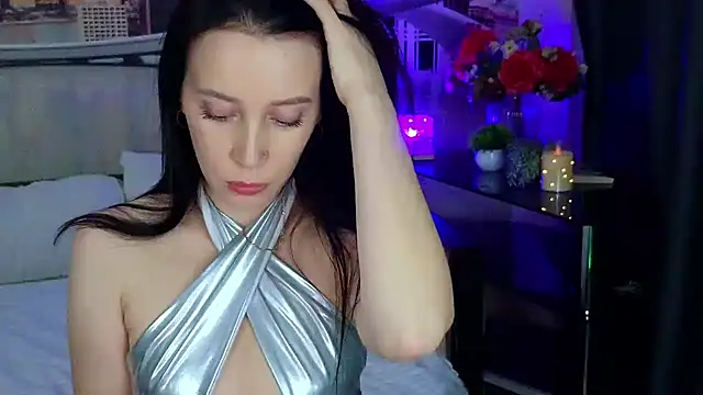 MonicaSweetx Adlı Modelin Canlı XXX Sohbeti