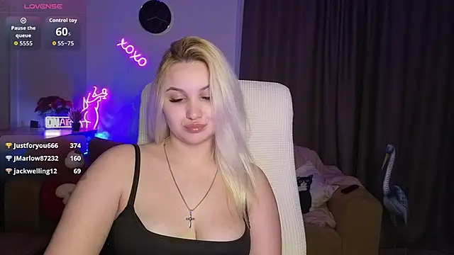 adrelaxina's Live XXX Chat