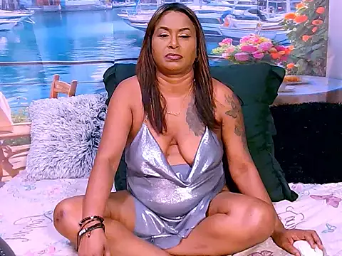 Pokazy przed kamerką – indiansparkle