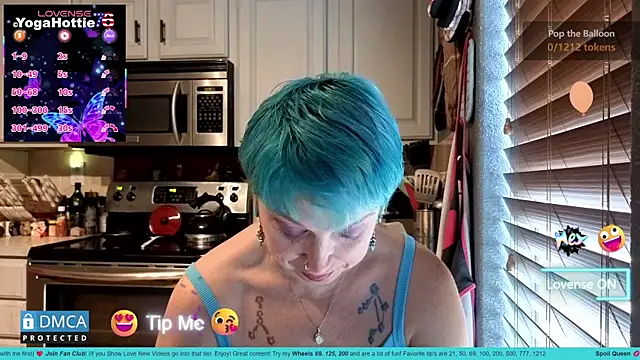 YogaHottie76: онлайн-секс-чат