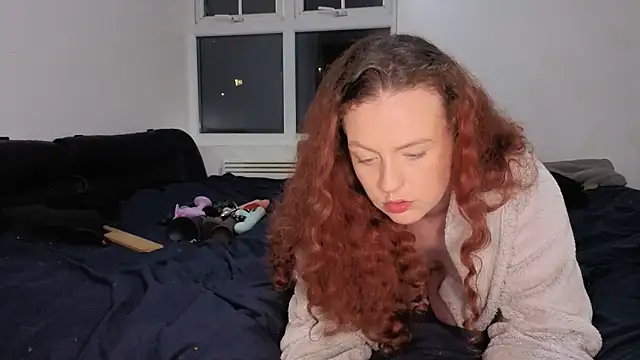 ENGLISHEMILY_69 élő XXX-chatje