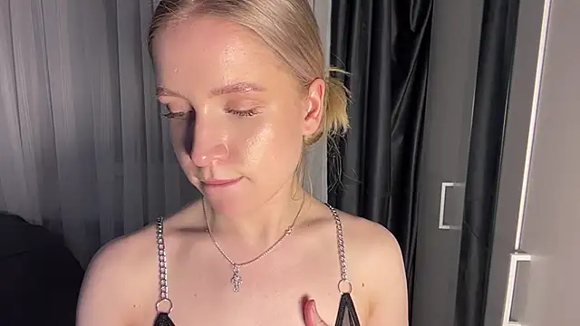 Alice_meow15 Webcam show