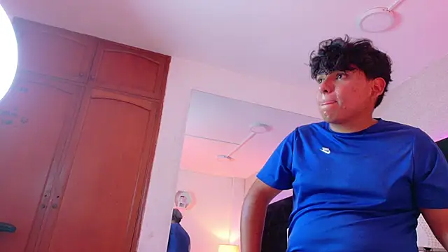 Gary_Jhons Webcamshow