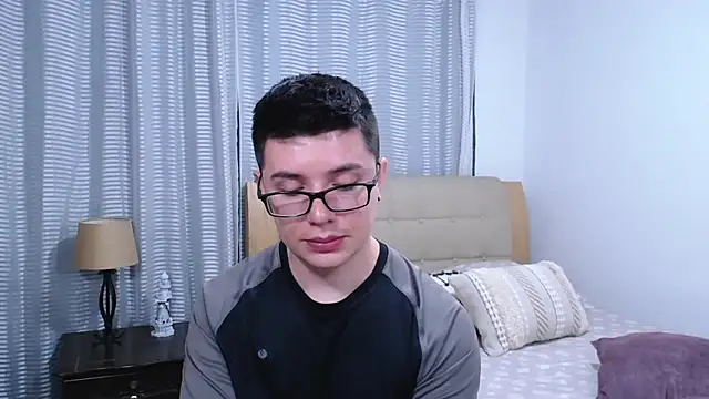 Chat +18 de BlackFoXXX69 ao vivo