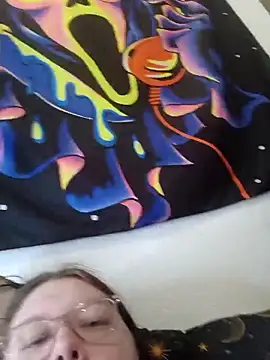 Sexycurvyemilyy's Live XXX Chat