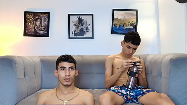 Онлайн чат XXX HORNY_PRETTY