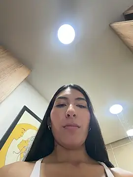 AshleyG_222のウェブカメラショー