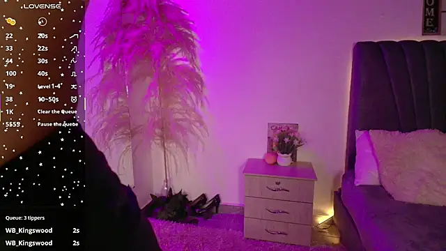 miaoconell Adlı Modelin Canlı XXX Sohbeti